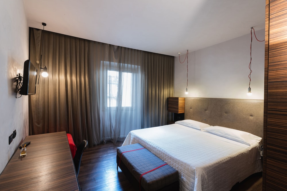 Superior Double Room - Photo 2