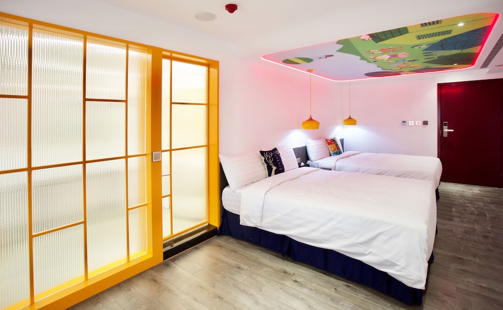Family Quadruple Room - Photo 2