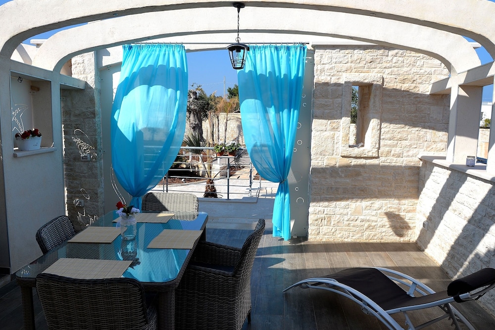 Deluxe Suite, Terrace photo 2