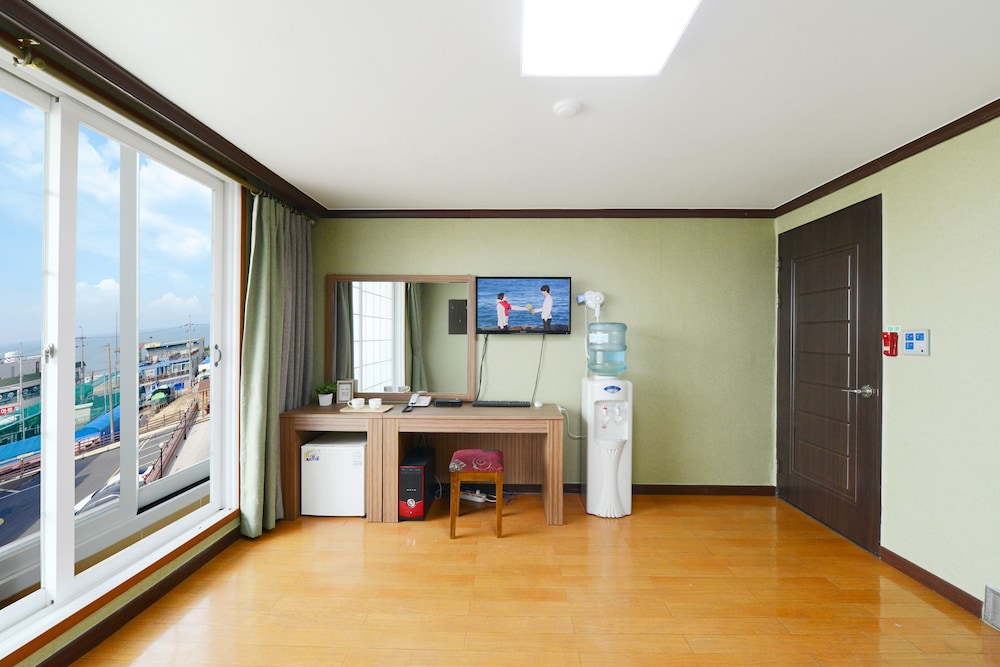Room (Korean style_Ondol, Kitchenette) photo 1