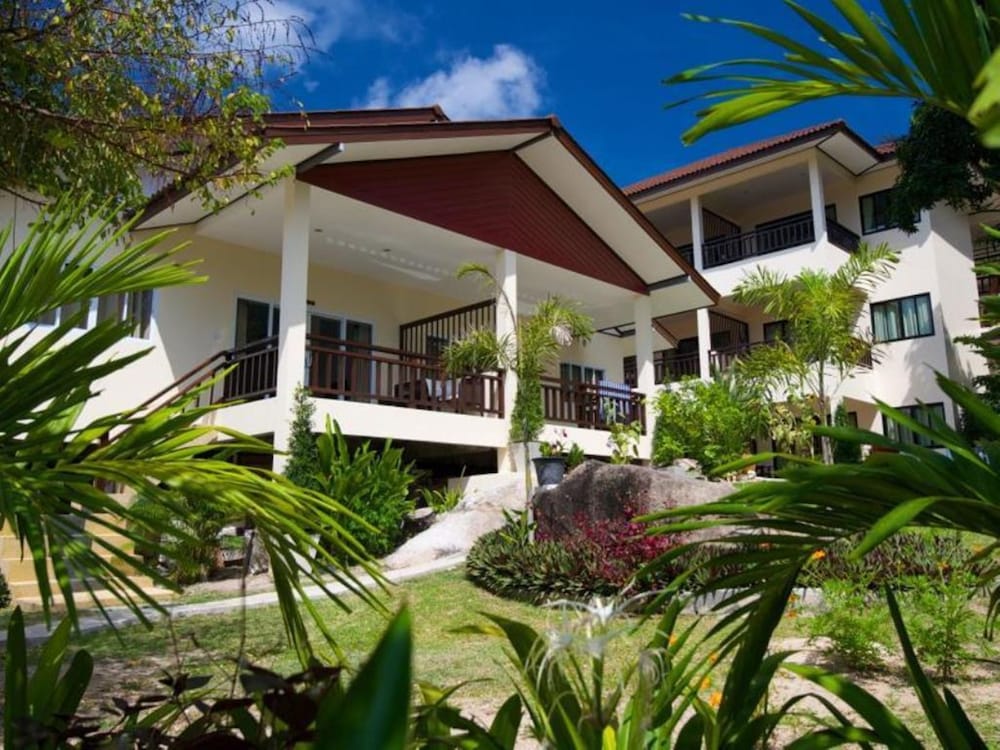 Jungle House furthest away from the beach with Double Bed photo 2