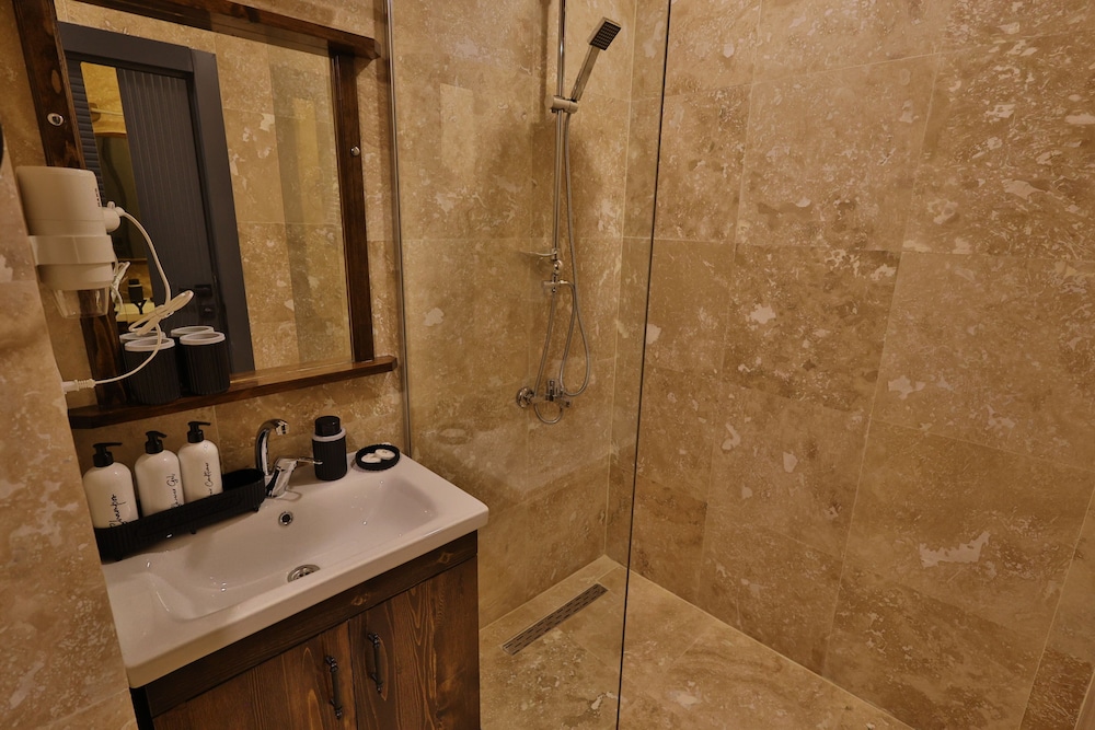 Exclusive Suite photo 2