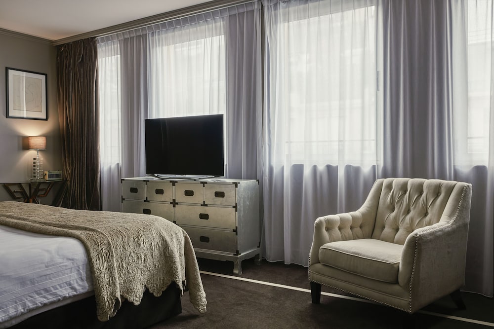 Suite (Juliana) Suite (Juliana)