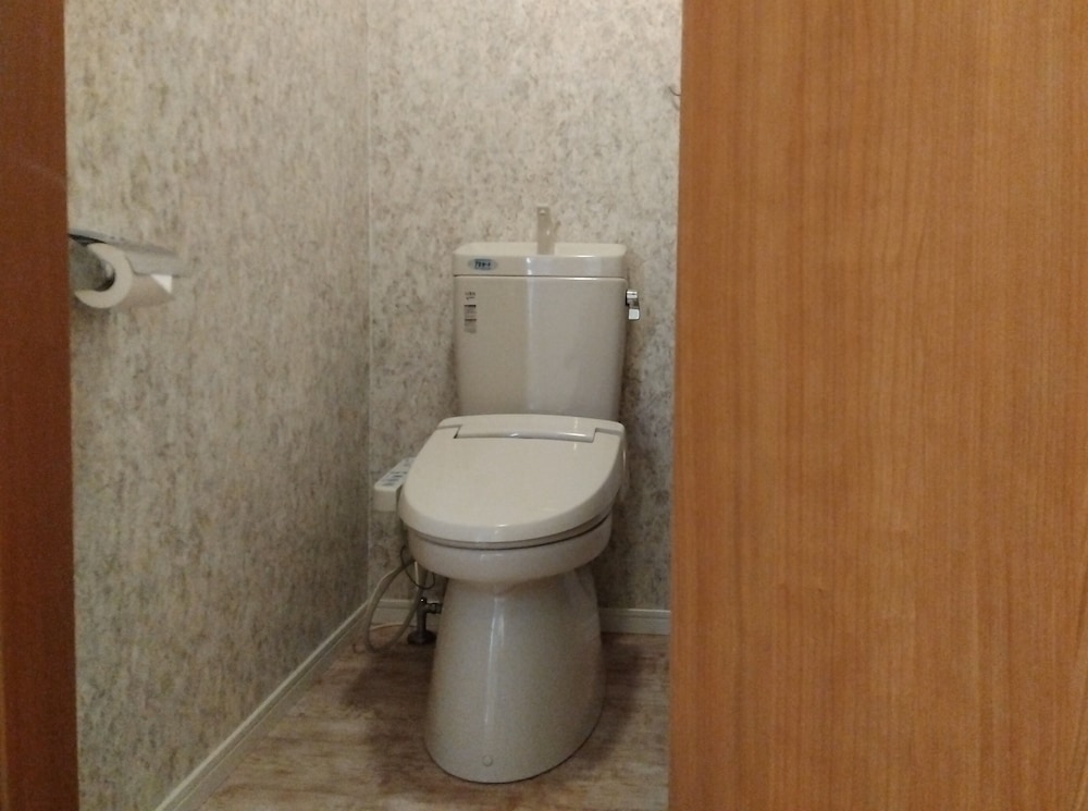 Comfort Room - Photo 5