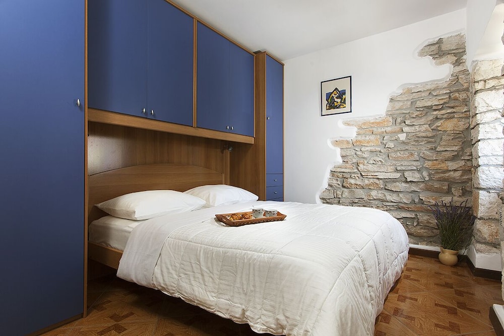 City House photo 1