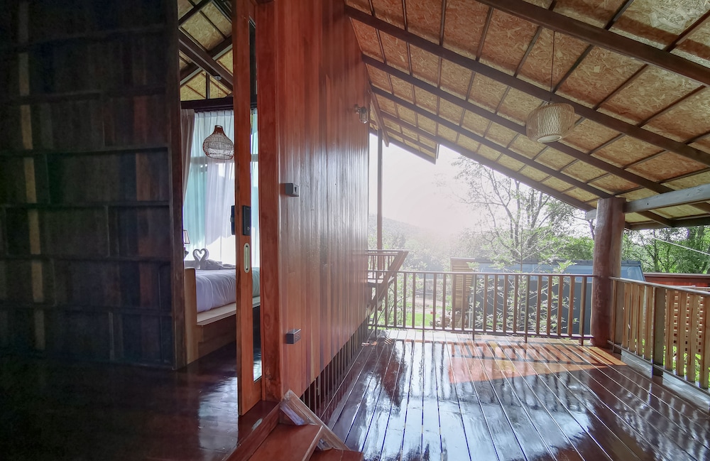 Pan's hut - Photo 6