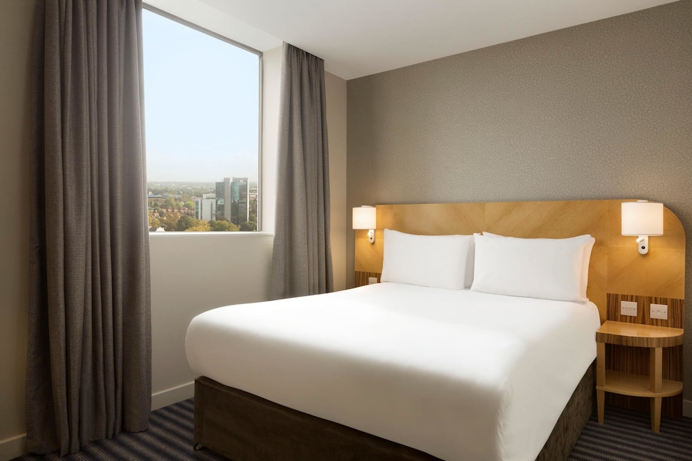 Suite, 1 Double Bed - Photo 3