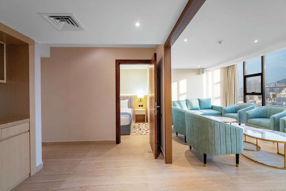 Family Quadruple Room photo 2