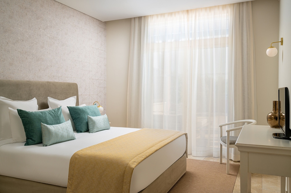 Luxury Suite, 1 Bedroom - Photo 2