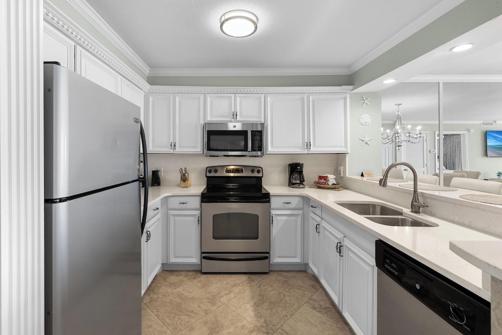 Elite Condo 2 Bedrooms 2 Bathrooms Ocean View 20th Floor photo 2