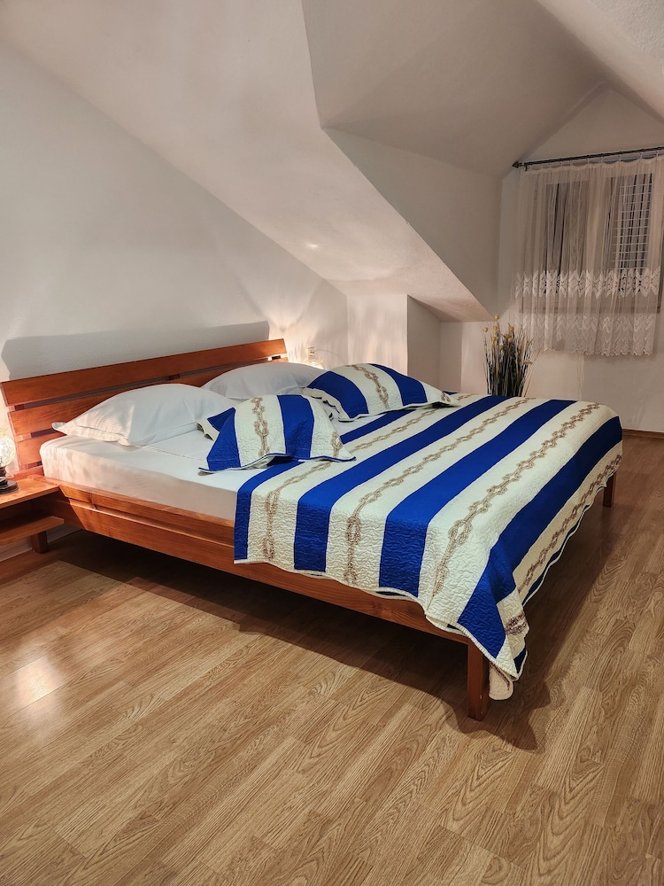 Apartment (A3)