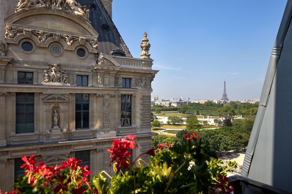 Parisian Suite Parisian Suite
