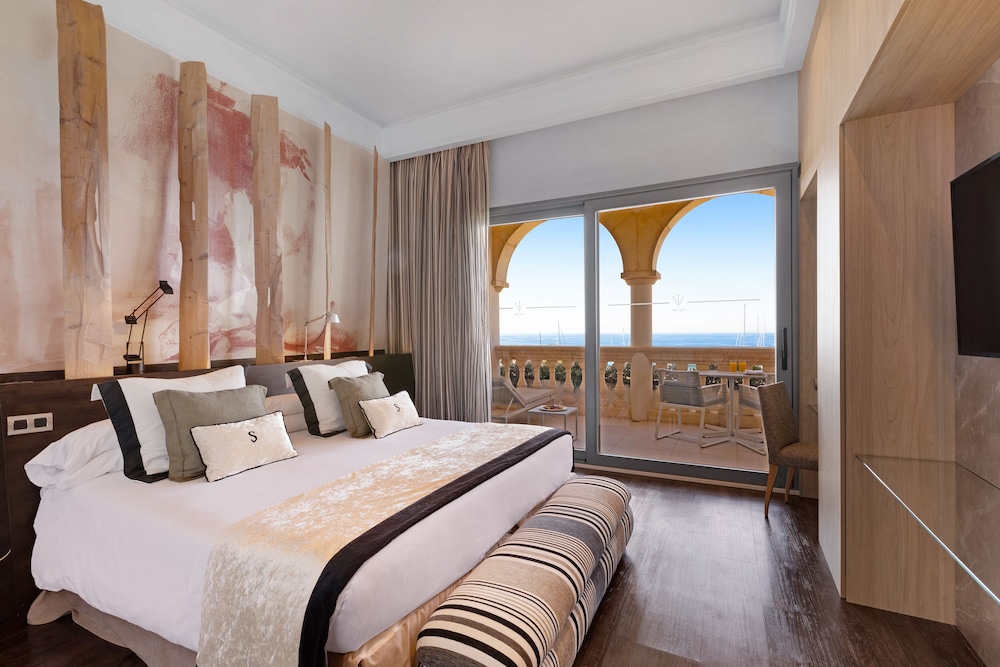 Deluxe Double Room, Sea View (Single Use) - Photo 6
