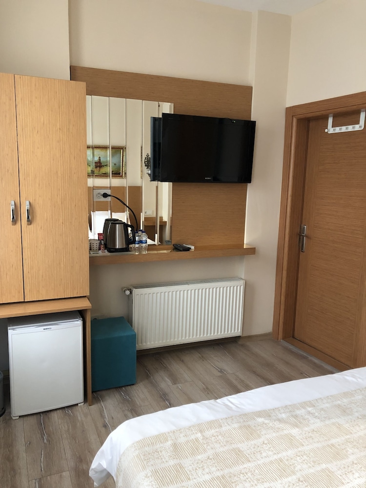 Economy Double Room, 1 Double Bed, Non Smoking photo 3
