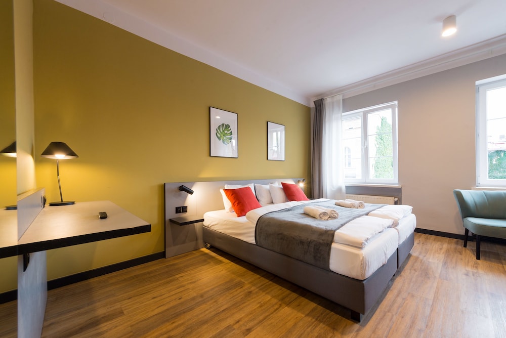 Standard Double or Twin Room, 1 King Bed, Private Bathroom, City View