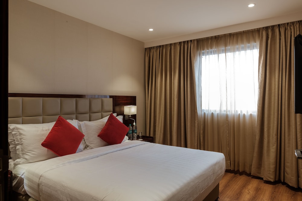 Deluxe Double or Twin Room