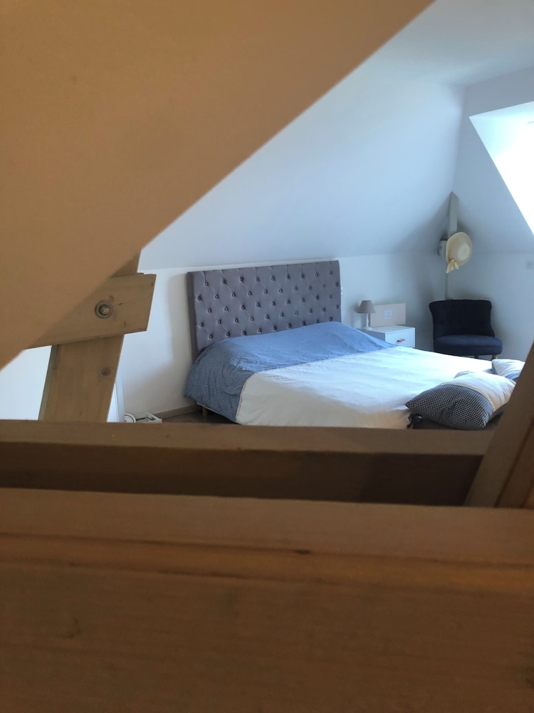 Deluxe Room, Pool View photo 2