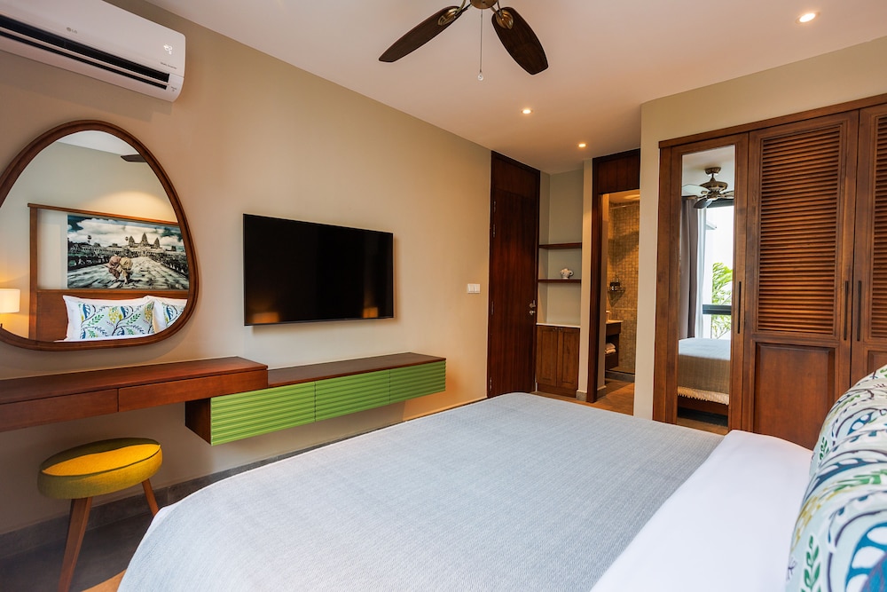 Suite, 2 Bedrooms - Photo 5