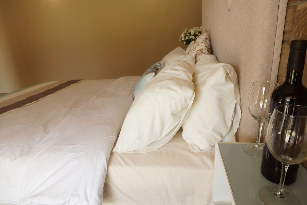 Deluxe Suite, Balcony