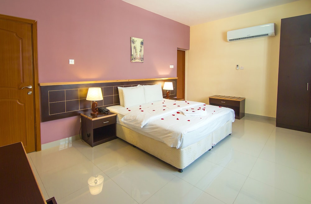 Deluxe Room - Photo 6