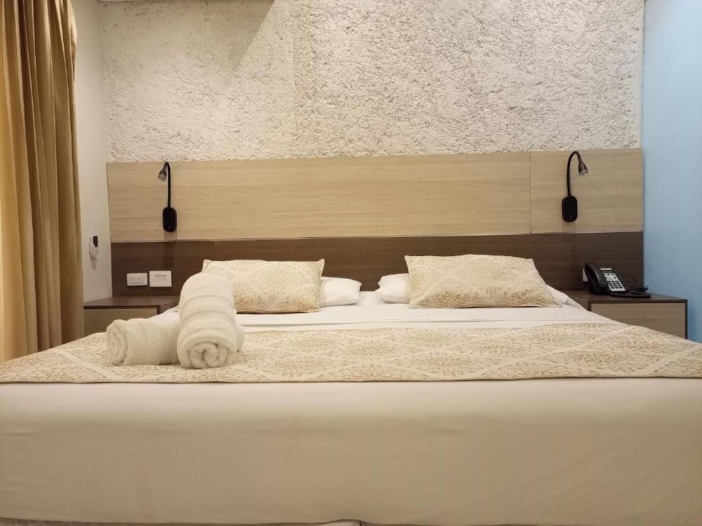 Suite, Balcony - Photo 4