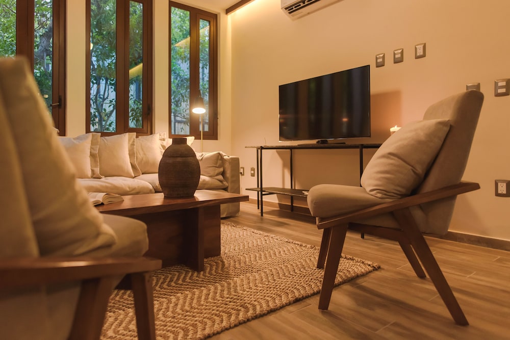 Luxury Suite, 1 Bedroom - Photo 6