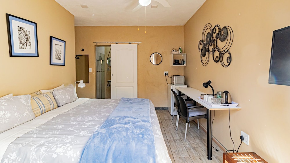 Protea - Double/Twin Room photo 3