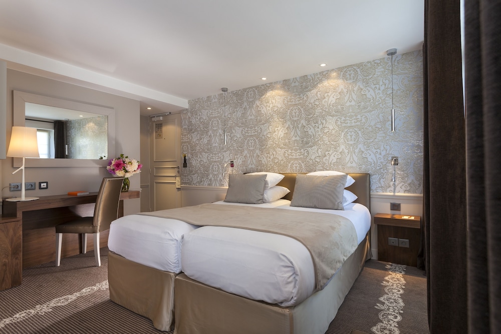 Deluxe Double Room photo 2