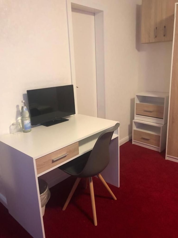 Double Room - Photo 5