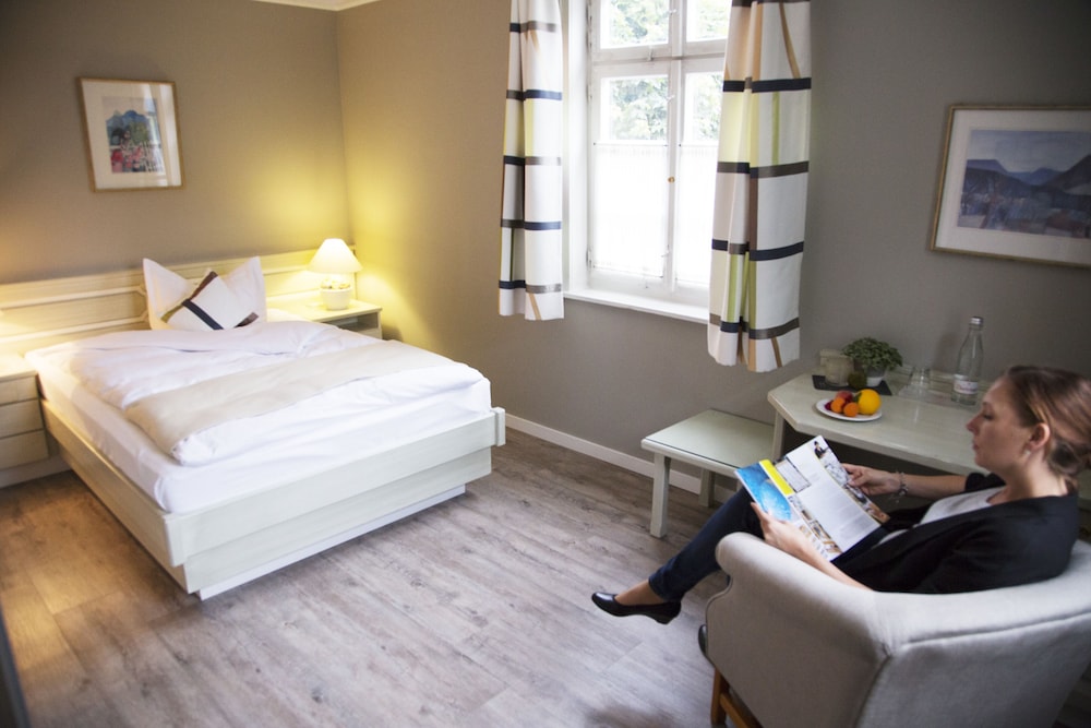 Deluxe Single Room photo 3