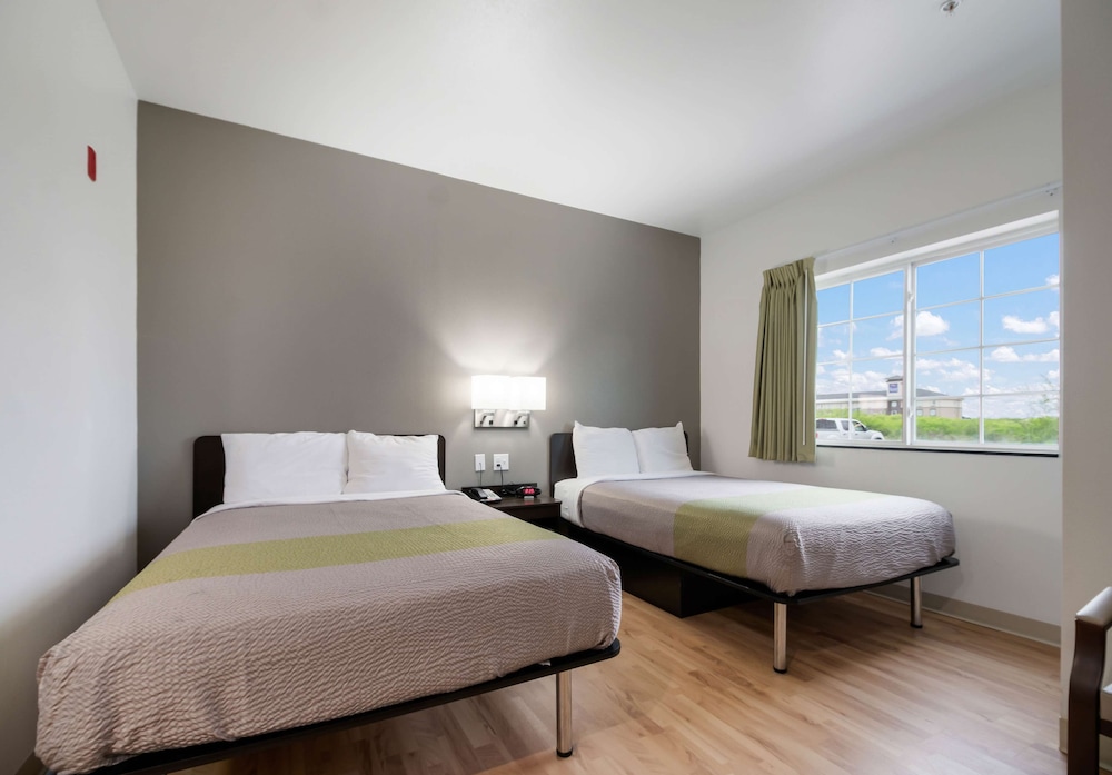Deluxe Room, 2 Double Beds, Accessible, Non Smoking photo 1
