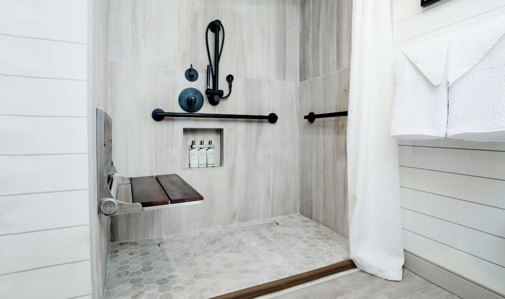 Room, 2 Queen Beds, Accessible, Balcony (Mobility, Hearing, Roll-In Shower) - Photo 1