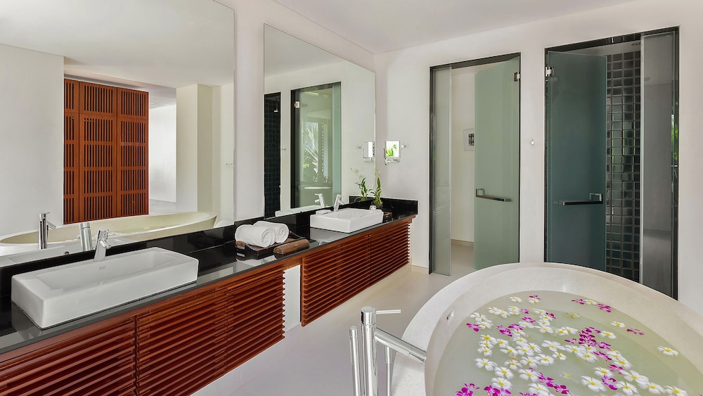 Luxury Villa, 2 Bedrooms, Private Pool, Bay View photo 2