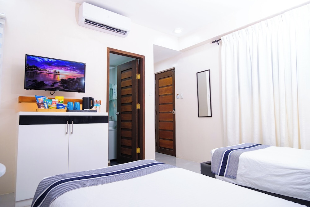 Deluxe Room - Photo 5