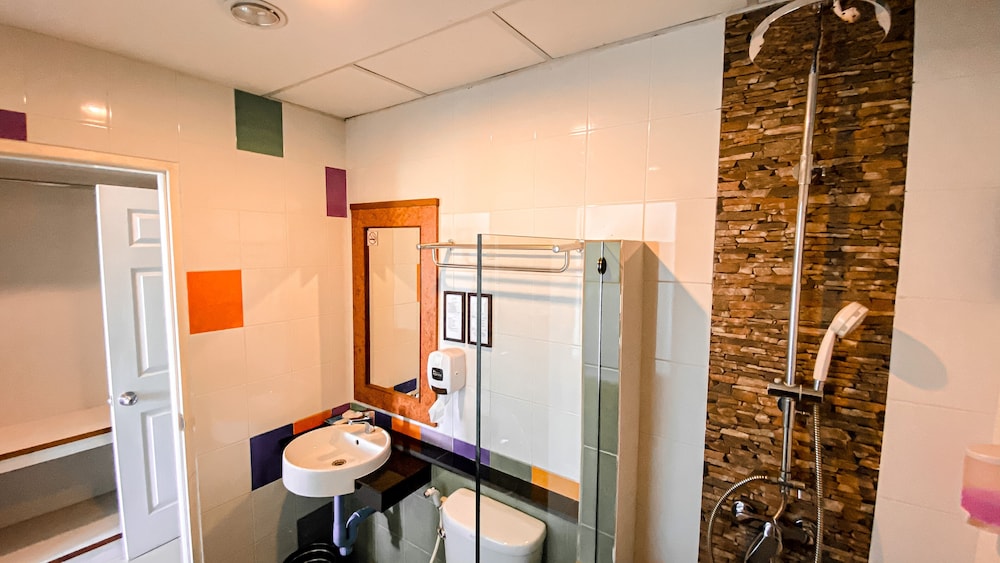 Standard Double Room, 1 Bedroom, Non Smoking photo 3
