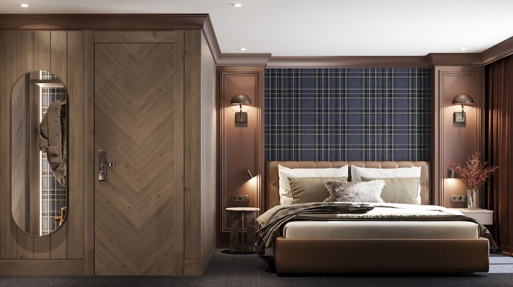 Deluxe Room, 1 King Bed, Mountain View