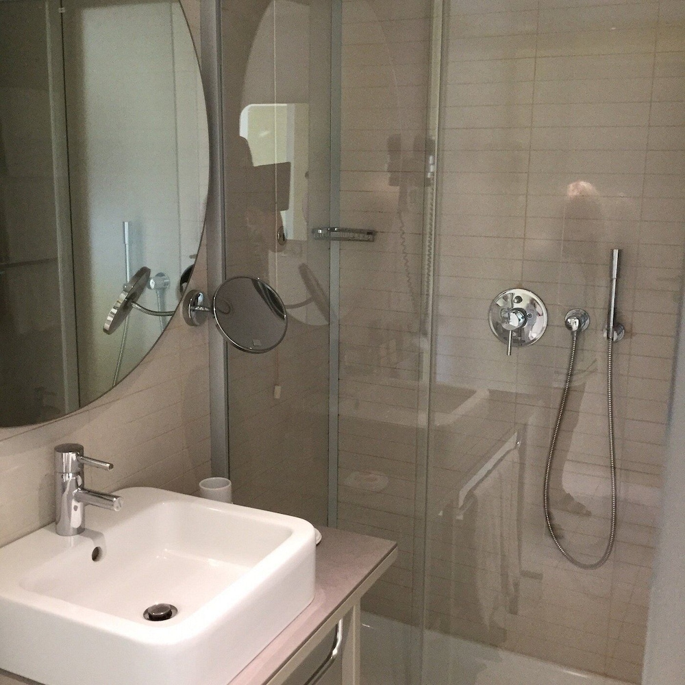 Small Villa - Photo 6