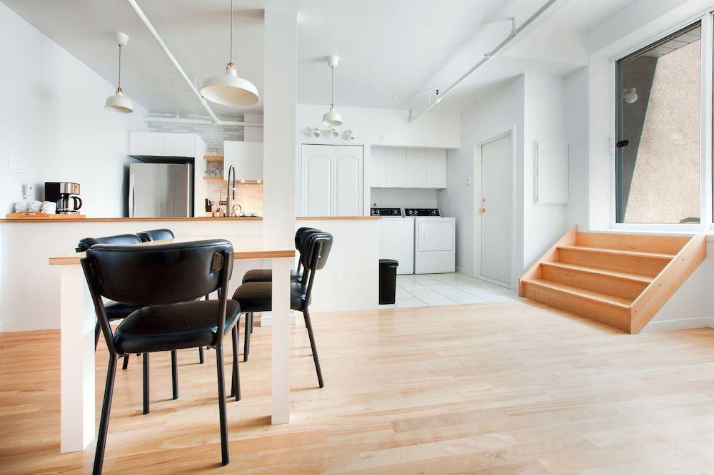 Apartment, 2 Bedrooms, Patio (SR301) thumbnail 6