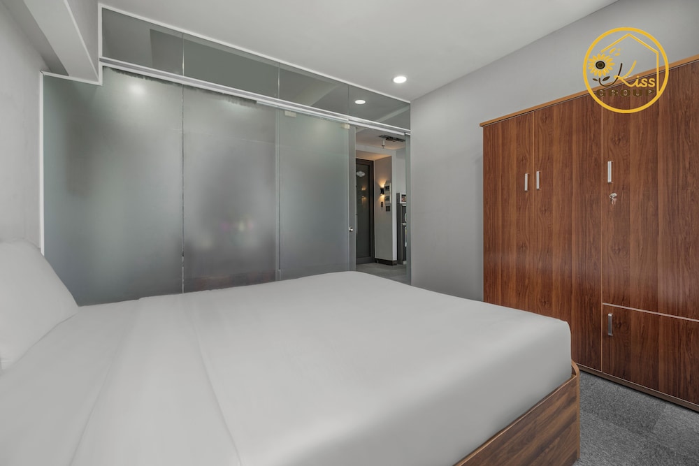 Apartment, 2 Bedrooms, Balcony, City View - Photo 5