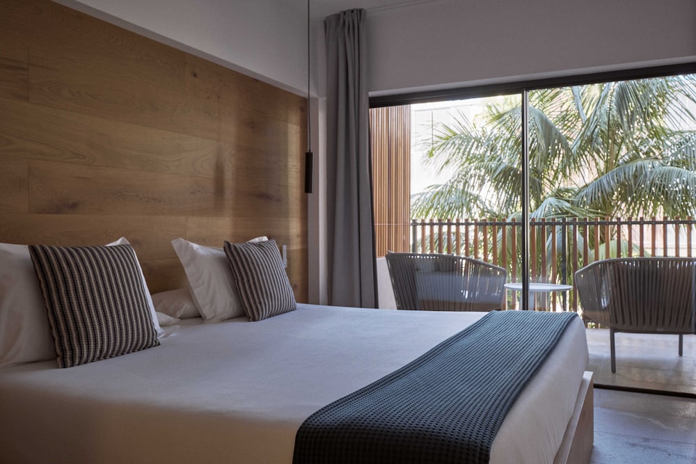 Double Room Single Use, Balcony