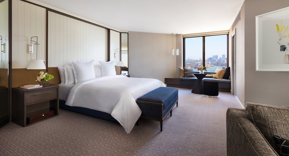 Sydney Opera Studio Club Suite