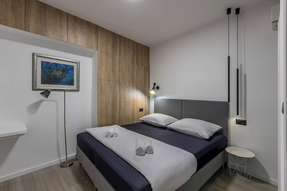 Apartment (A1)