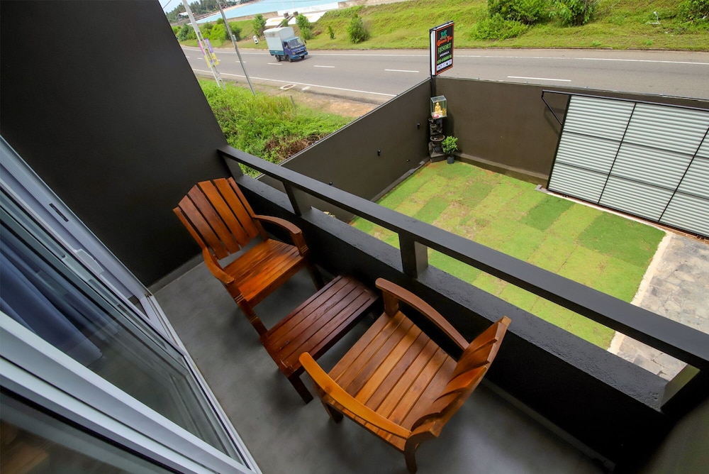 Deluxe Double Room, Balcony, Ocean View photo 3