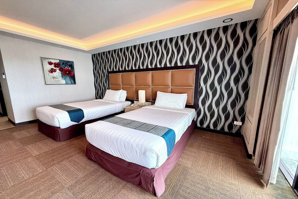 Luxury Twin Room - Photo 2