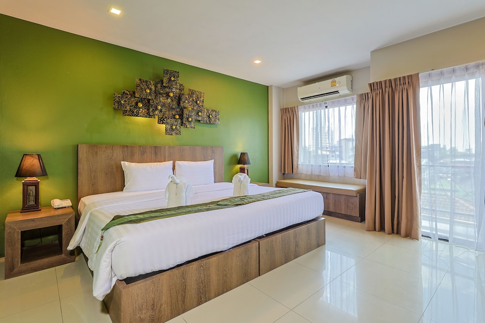 Superior Double or Twin Room photo 3