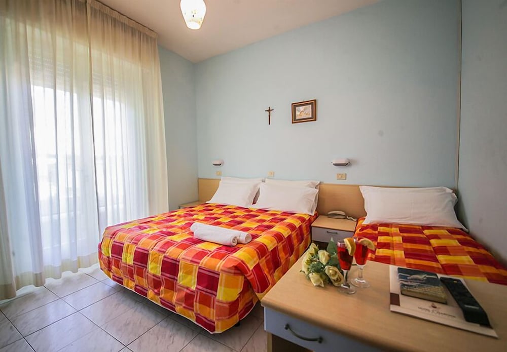 Quadruple Room photo 3
