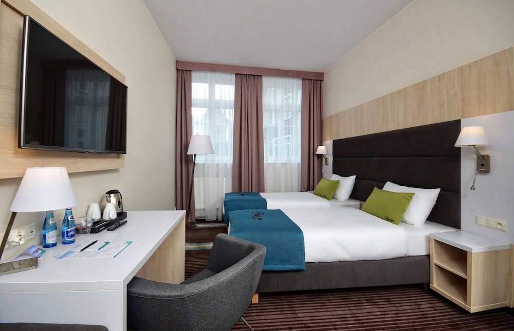 Deluxe Twin Room photo 2