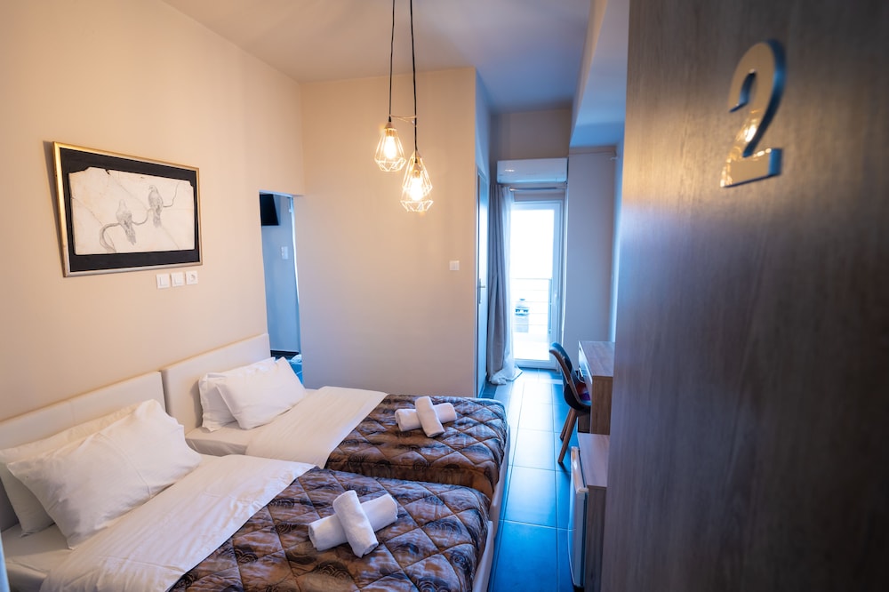 Classic Triple Room photo 2