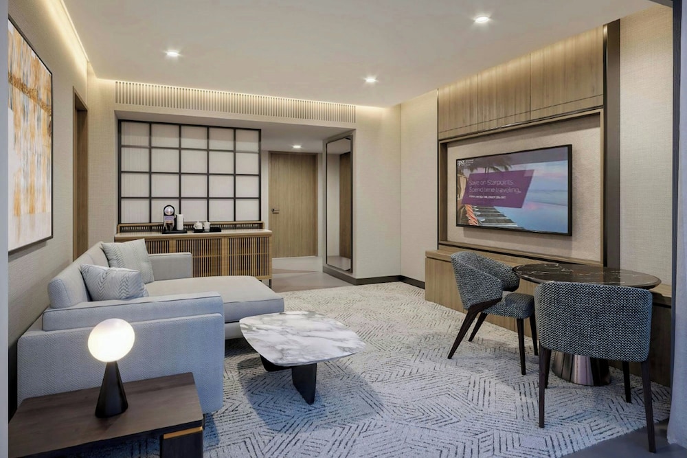 Junior Suite, 1 King Bed, City View - Photo 4
