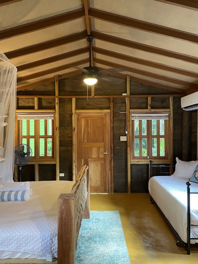 Executive Cabin photo 3